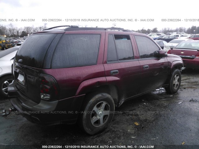 1GNDT13S152132456 - 2005 CHEVROLET TRAILBLAZER LS/LT BURGUNDY photo 4