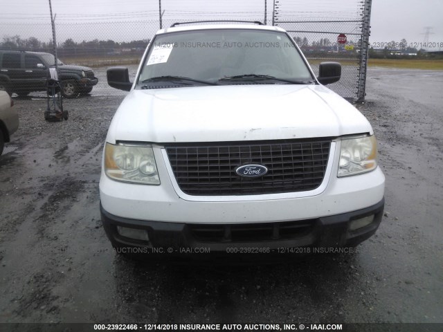 1FMRU15W14LB12952 - 2004 FORD EXPEDITION XLT WHITE photo 6