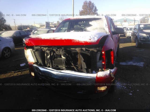 1GCEC19J38Z257143 - 2008 CHEVROLET SILVERADO C1500 RED photo 6