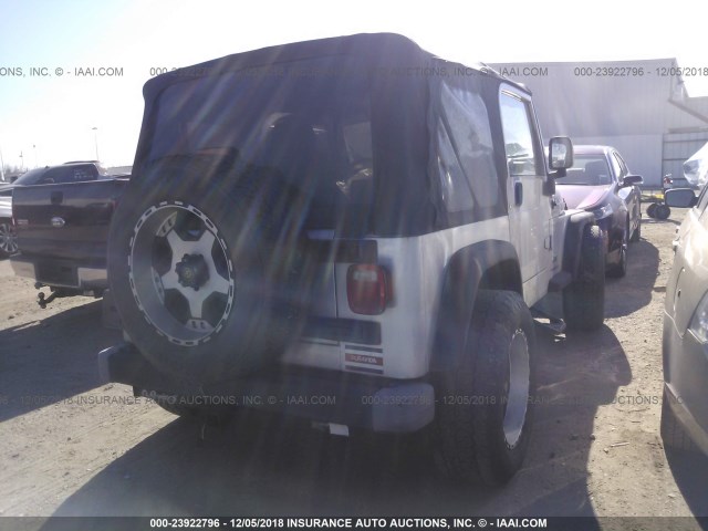 1J4FA49S35P343347 - 2005 JEEP WRANGLER / TJ SPORT SILVER photo 4