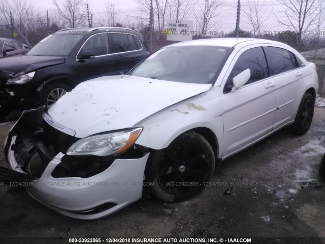 1C3CCBAB9CN271621 - 2012 CHRYSLER 200 LX WHITE photo 2