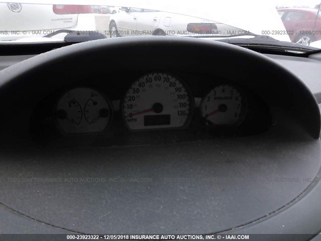 1G8AL52F54Z107552 - 2004 SATURN ION LEVEL 3 SILVER photo 7