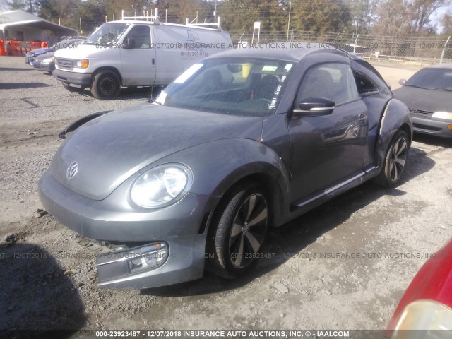 3VWV67AT9CM620267 - 2012 VOLKSWAGEN BEETLE TURBO GRAY photo 2