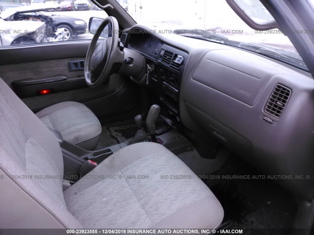 4TAWM72N3XZ528262 - 1999 TOYOTA TACOMA XTRACAB RED photo 5