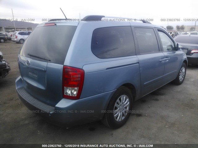 KNDMG4C70C6418315 - 2012 KIA SEDONA LX BLUE photo 4