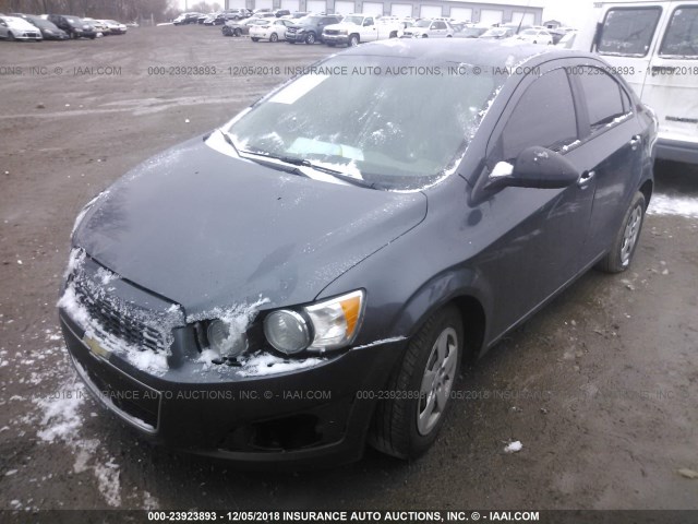1G1JA5SH9D4245548 - 2013 CHEVROLET SONIC LS 黑色 照片 2