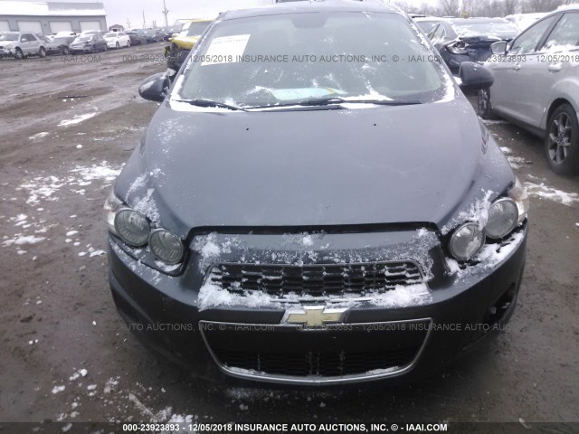 1G1JA5SH9D4245548 - 2013 CHEVROLET SONIC LS 黑色 照片 6