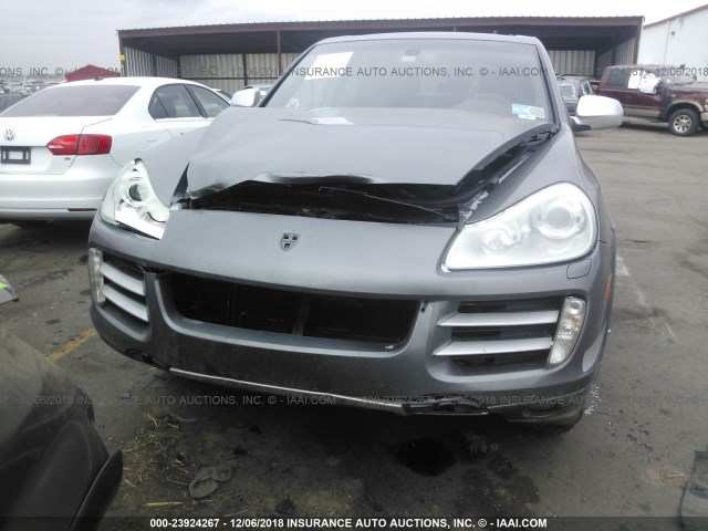 WP1AD2AP2ALA40062 - 2010 PORSCHE CAYENNE GTS GRAY photo 6