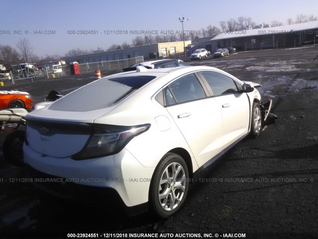 1G1RD6S50HU114634 - 2017 CHEVROLET VOLT PREMIER WHITE photo 4