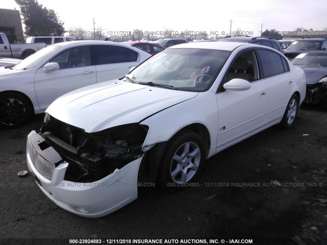 1N4AL11E35C200765 - 2005 NISSAN ALTIMA S/SL WHITE photo 2