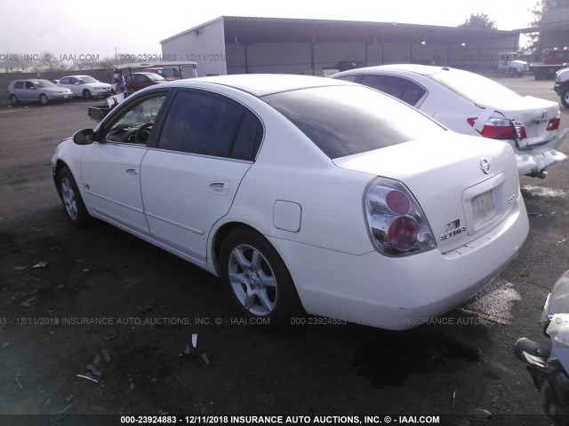 1N4AL11E35C200765 - 2005 NISSAN ALTIMA S/SL WHITE photo 3