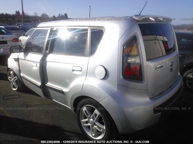 KNDJT2A22A7701994 - 2010 KIA SOUL +/!/SPORT SILVER photo 3