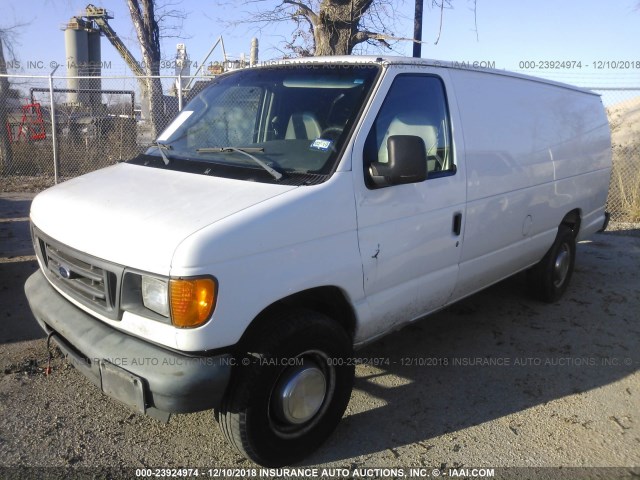 1FTSS34P55HA96342 - 2005 FORD ECONOLINE E350 SUPER DUTY VAN WHITE photo 2