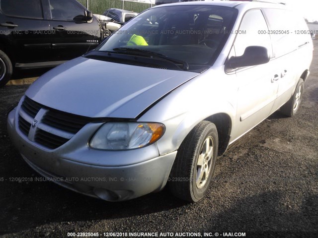 2D4GP44L46R778891 - 2006 DODGE GRAND CARAVAN SXT SILVER photo 2