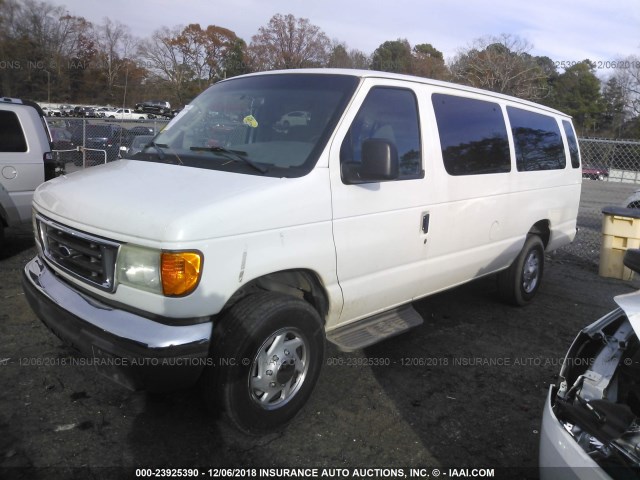 1FBSS31L96HA62136 - 2006 FORD ECONOLINE E350 SUPER DUTY WAGON WHITE photo 2