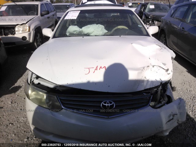 2T1CE22P22C005620 - 2002 TOYOTA CAMRY SOLARA SE WHITE photo 10