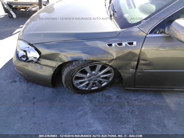 1G4HC5EM4AU105598 - 2010 BUICK LUCERNE CXL SILVER photo 6