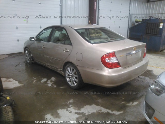 4T1BF30K73U558916 - 2003 TOYOTA CAMRY LE/XLE/SE TAN photo 3