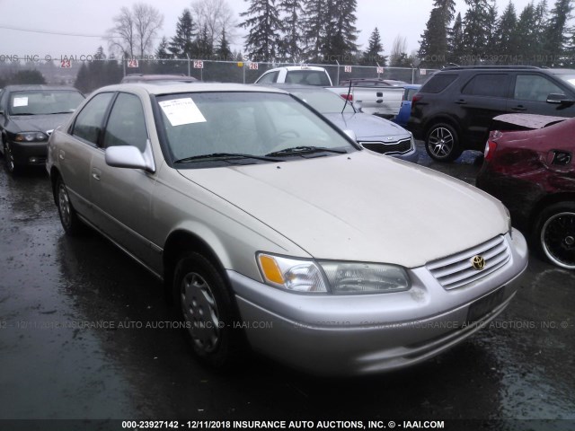 JT2BG22K0V0071200 - 1997 TOYOTA CAMRY LE/XLE 金色 照片 1