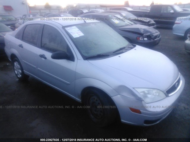 1FAFP34N77W312861 - 2007 FORD FOCUS ZX4/S/SE/SES ვერცხლისფერი ფოტო 1