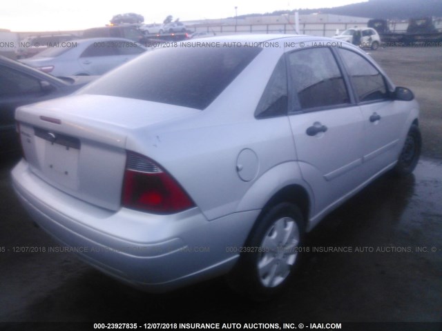 1FAFP34N77W312861 - 2007 FORD FOCUS ZX4/S/SE/SES ვერცხლისფერი ფოტო 4