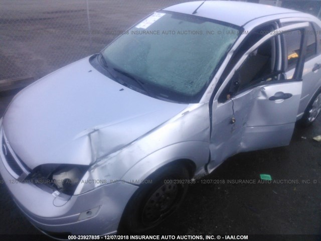 1FAFP34N77W312861 - 2007 FORD FOCUS ZX4/S/SE/SES ვერცხლისფერი ფოტო 6