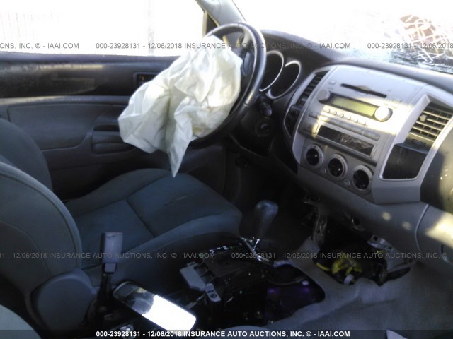 3TMLU42N06M004007 - 2006 TOYOTA TACOMA DOUBLE CAB 红色 照片 5