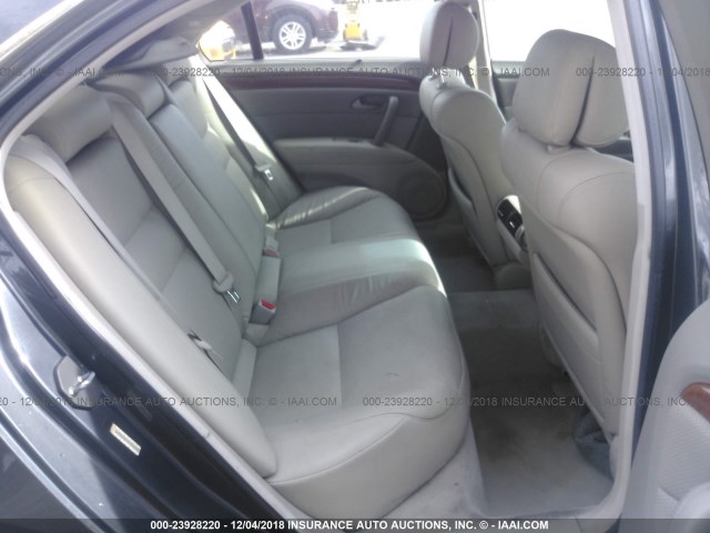 JH4KB16535C012420 - 2005 ACURA RL GRAY photo 8