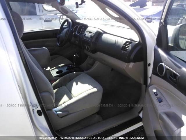 5TEJU62N28Z509619 - 2008 TOYOTA TACOMA DOUBLE CAB PRERUNNER WHITE photo 5