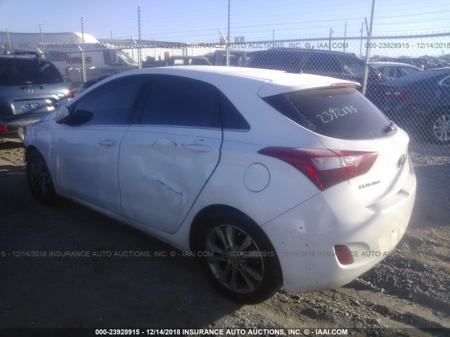 KMHD35LHXFU249054 - 2015 HYUNDAI ELANTRA GT WHITE photo 3