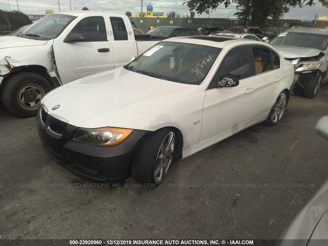 WBAVB33536PS19461 - 2006 BMW 330 I WHITE photo 2