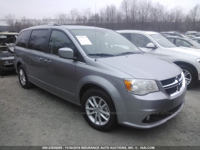 2C4RDGCG5JR327840 - 2018 DODGE GRAND CARAVAN SXT SILVER photo 1