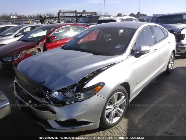 3FA6P0LU4JR225839 - 2018 FORD FUSION SE HYBRID SILVER photo 2