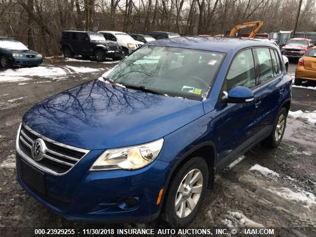 WVGBV7AX4AW002410 - 2010 VOLKSWAGEN TIGUAN SE/SEL BLUE photo 2