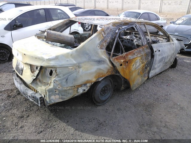 4T1BF1FK0HU446896 - 2017 TOYOTA CAMRY LE/XLE/SE/XSE BROWN photo 4