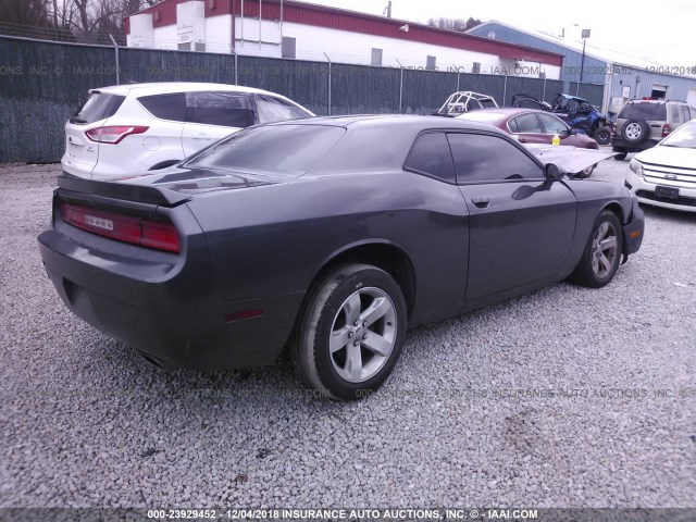 2C3CDYAG9EH214441 - 2014 DODGE CHALLENGER SXT GRAY photo 4