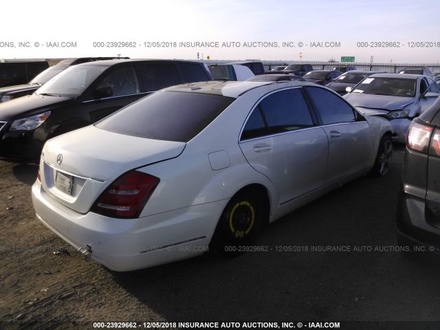 WDDNG7DBXDA516927 - 2013 MERCEDES-BENZ S 550 WHITE photo 4