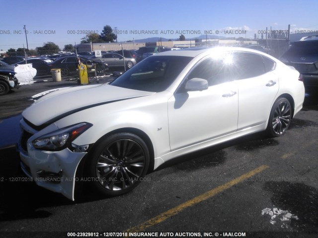 JN1BY1APXGM220562 - 2016 INFINITI Q70 3.7 WHITE photo 2