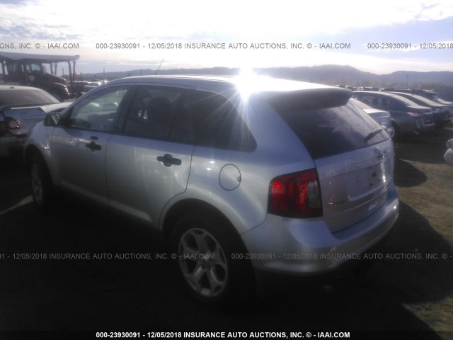 2FMDK4GC9DBB95986 - 2013 FORD EDGE SE SILVER photo 3