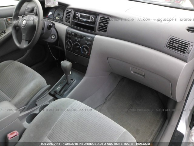 1NXBR32E05Z382566 - 2005 TOYOTA COROLLA CE/LE/S SILVER photo 5