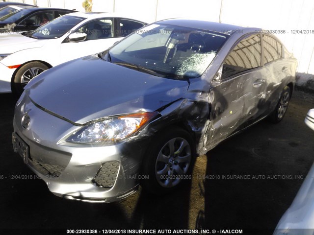 JM1BL1TG0D1794576 - 2013 MAZDA 3 I GRAY photo 2