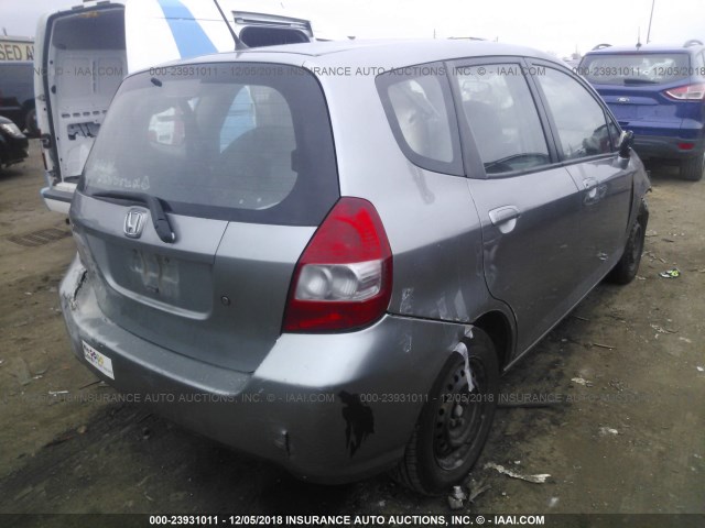 JHMGD38427S058233 - 2007 HONDA FIT SILVER photo 4