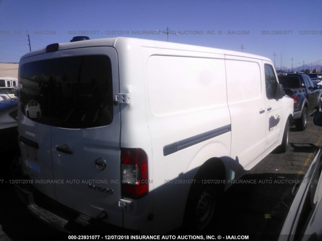 1N6BF0KM6CN112734 - 2012 NISSAN NV 1500/2500 WHITE photo 4