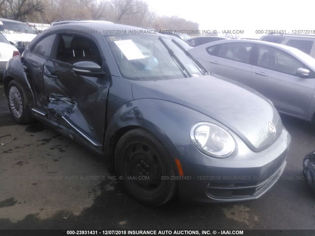 3VWJX7ATXDM692611 - 2013 VOLKSWAGEN BEETLE GRAY photo 1