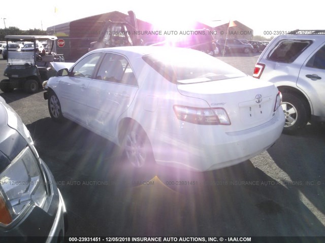 JTNBB46K983047259 - 2008 TOYOTA CAMRY HYBRID WHITE photo 3