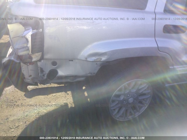 1J4GX48N44C373090 - 2004 JEEP GRAND CHEROKEE LAREDO/COLUMBIA/FREEDOM 银色 照片 6