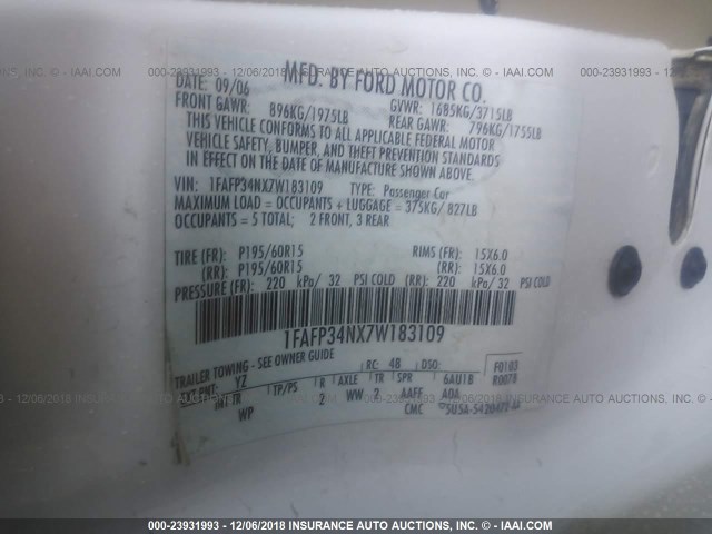 1FAFP34NX7W183109 - 2007 FORD FOCUS ZX4/S/SE/SES WHITE photo 9