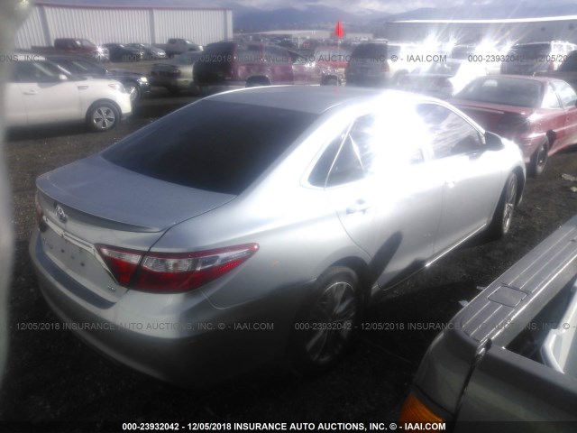 4T1BF1FK5GU508470 - 2016 TOYOTA CAMRY LE/XLE/SE/XSE SILVER photo 4
