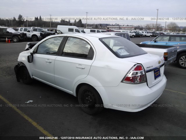 KL1TD56617B120373 - 2007 CHEVROLET AVEO LS WHITE photo 3