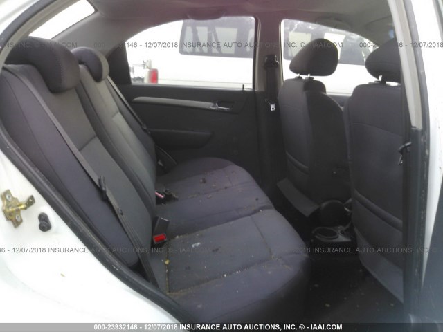 KL1TD56617B120373 - 2007 CHEVROLET AVEO LS WHITE photo 8